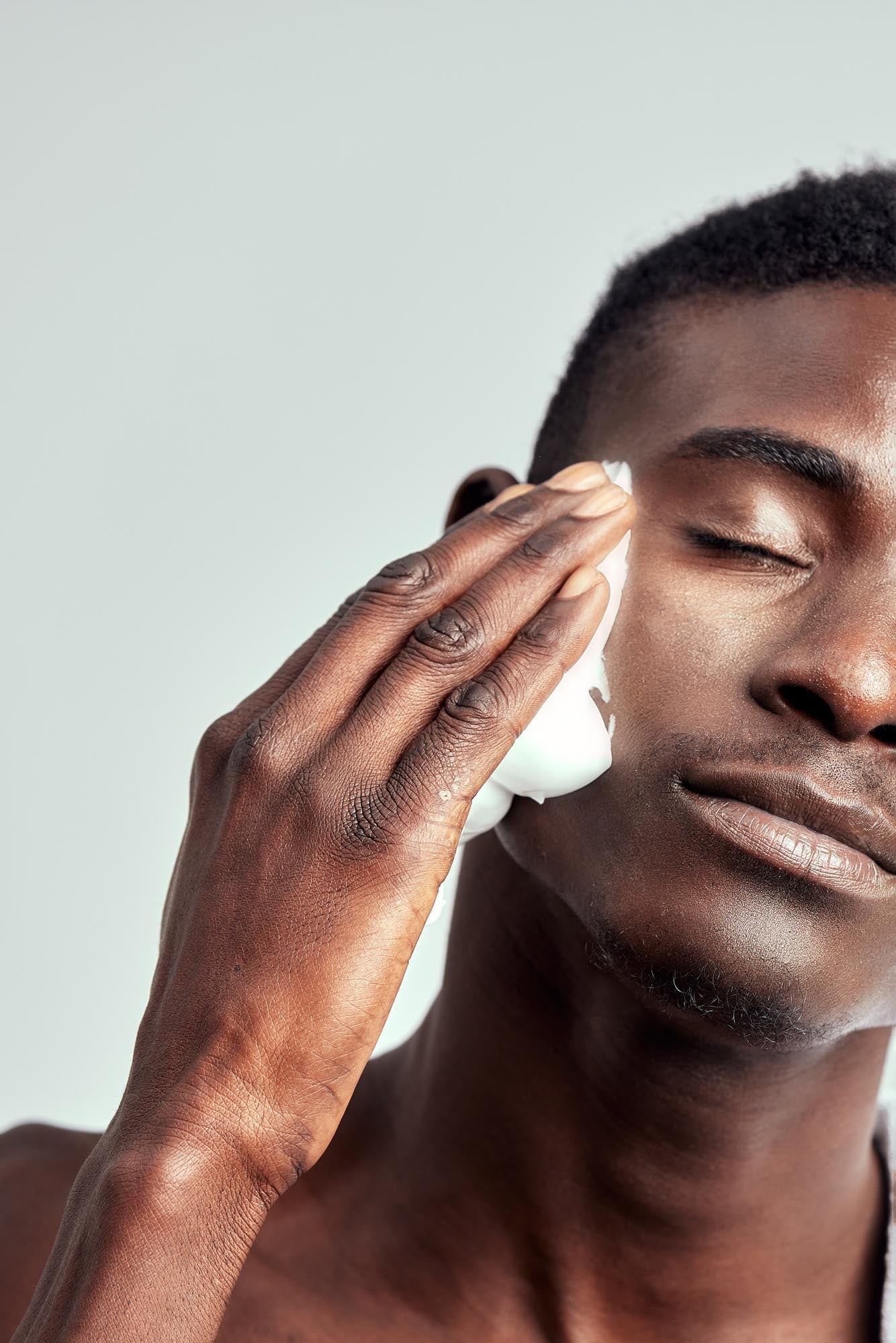 The Best Gentle Cleanser for Sensitive Skin: A Complete 2026 Guide hero image