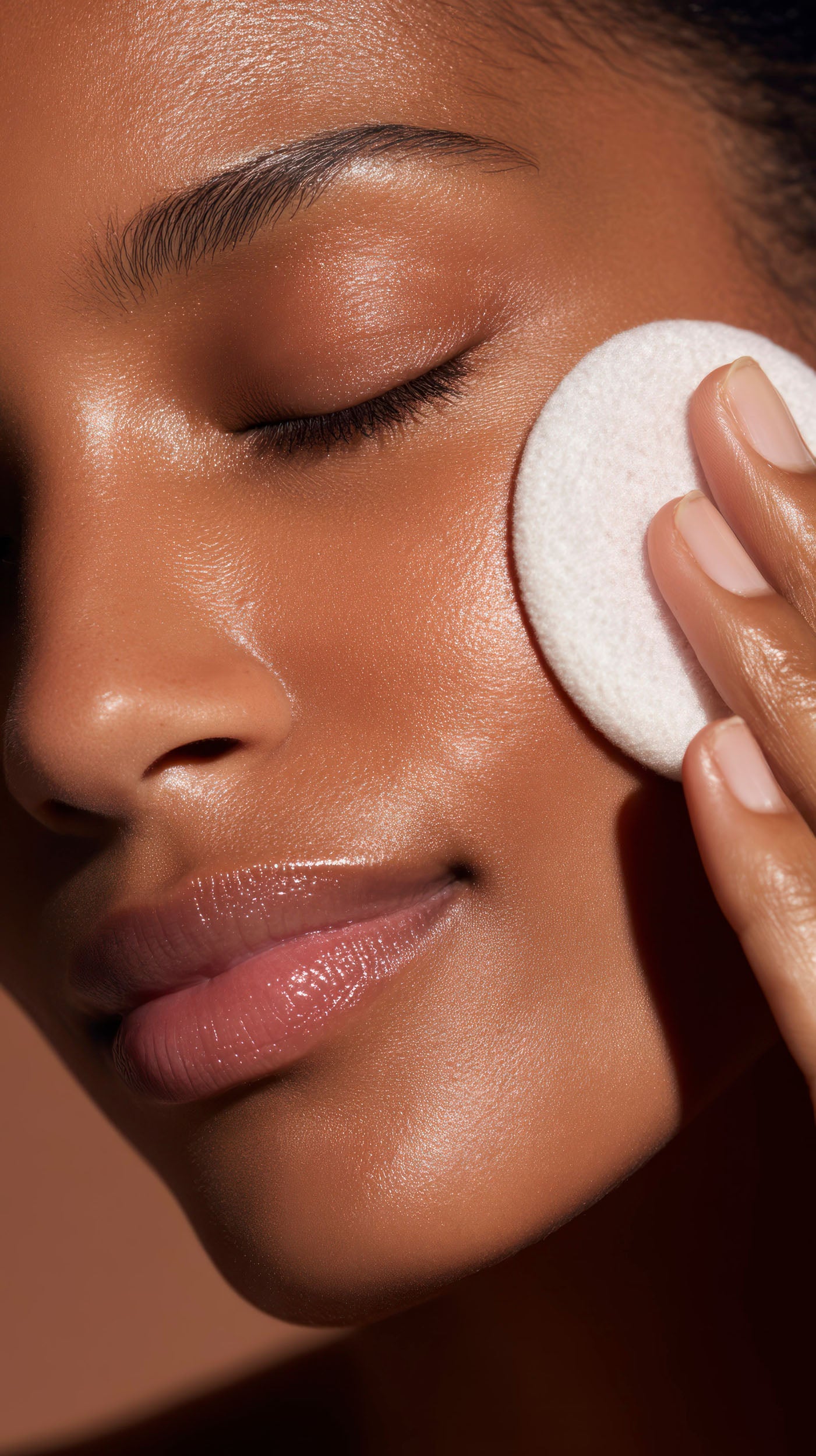 How to Use Tranexamic Acid for Melasma: A Professional Guide hero image
