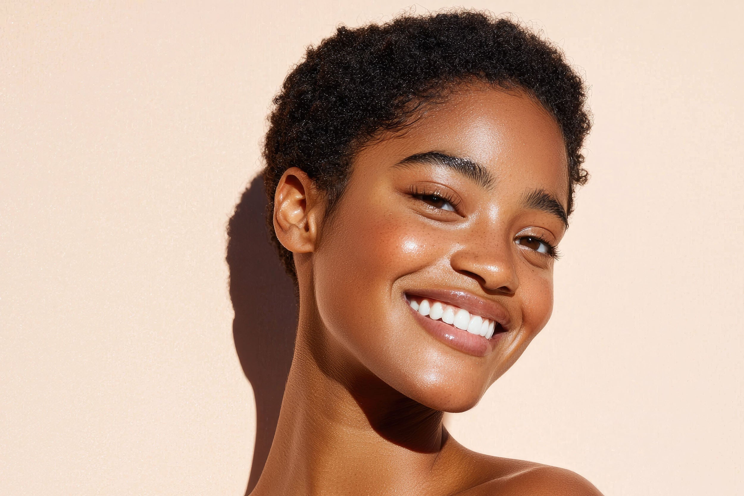 7 Reasons to Use Kakadu Plum in Your Skincare Routine hero image